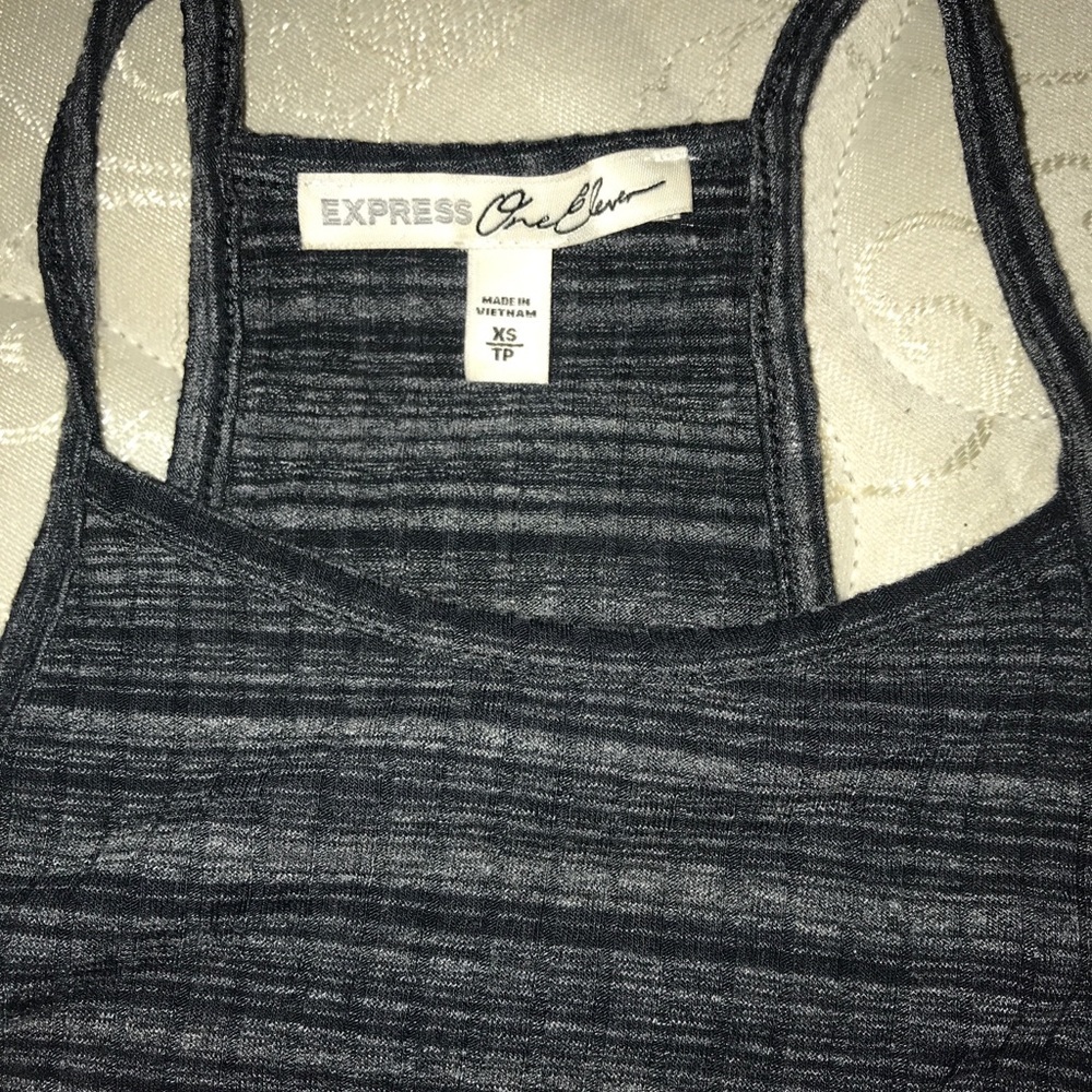 Express crop top - Picture 2 of 2